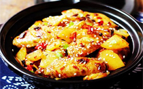 麻辣鸡翅香锅怎么做好吃 麻辣鸡翅香锅的做法图解